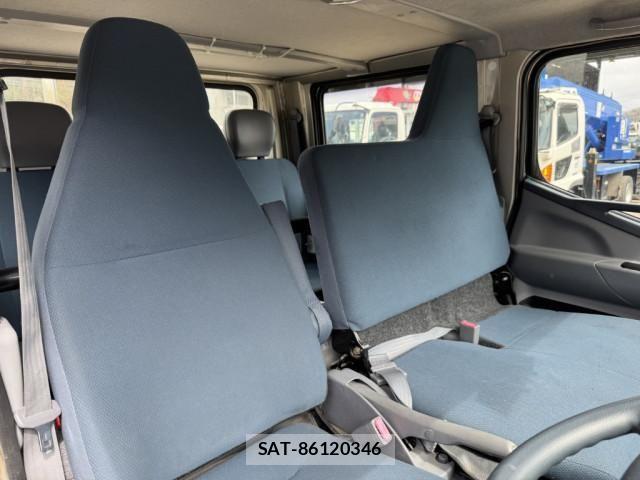 Mitsubishi CANTER 2015-02 6242614-20