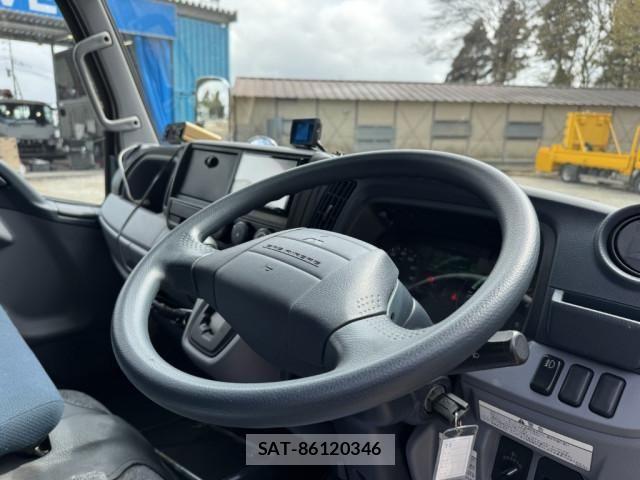 Mitsubishi CANTER 2015-02 6242614-22