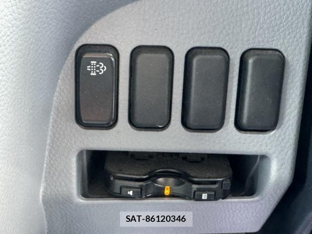 Mitsubishi CANTER 2015-02 6242614-26