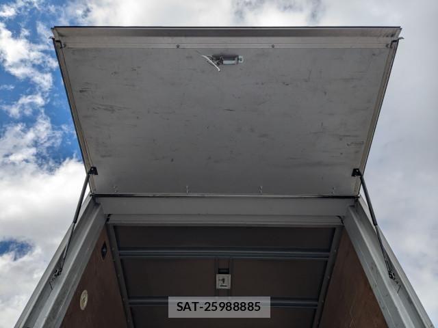 Mitsubishi CANTER 2018-12 6242615-12