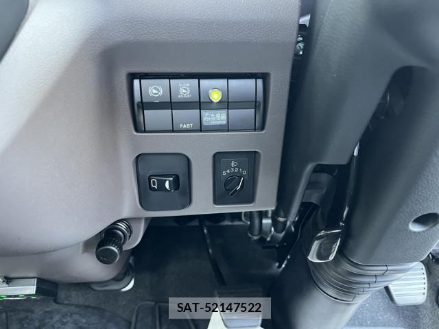 Mitsubishi CANTER 2025-12 6242588-13