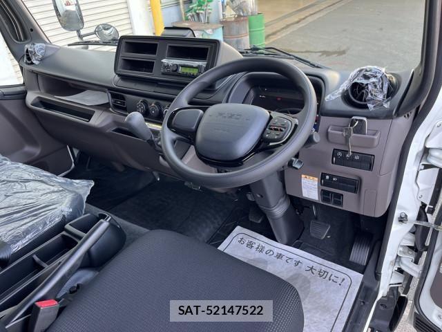Mitsubishi CANTER 2025-12 6242588-8