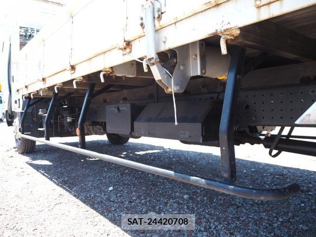 Mitsubishi CANTER 2017-12 6242616-25
