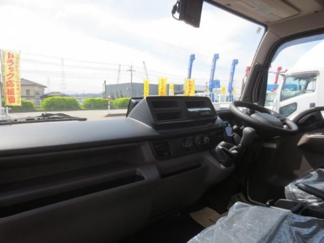 Mitsubishi CANTER 2025-12 6270274-12