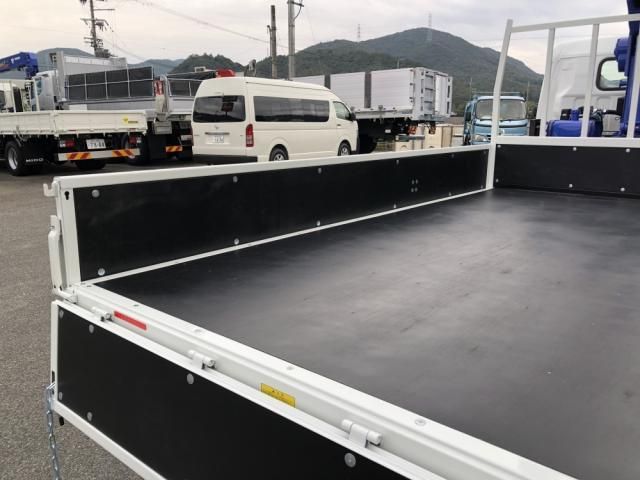 Mitsubishi CANTER 2025-12 6274308-25