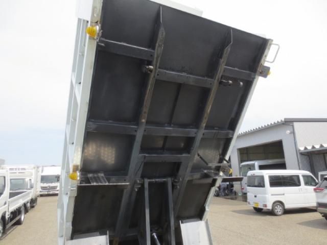 Mitsubishi CANTER 2023-05 6270273-12