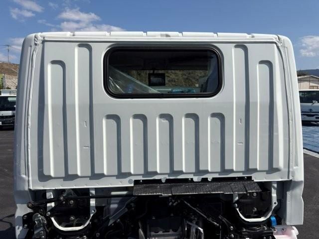 Mitsubishi CANTER 2025-12 6274310-14