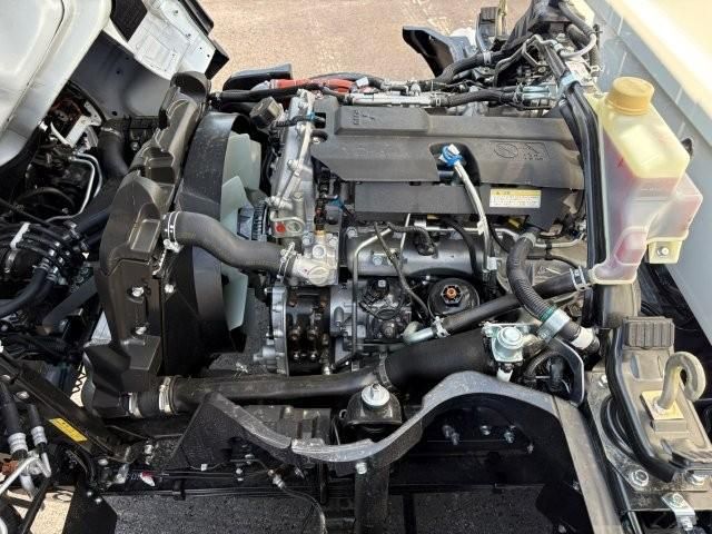 Mitsubishi CANTER 2025-12 6274310-23