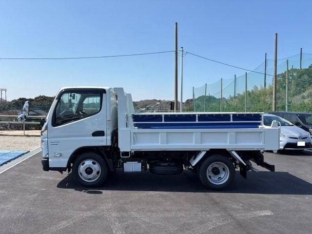 Mitsubishi CANTER 2025-12 6274310-4