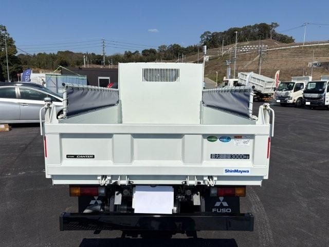 Mitsubishi CANTER 2025-12 6274310-7