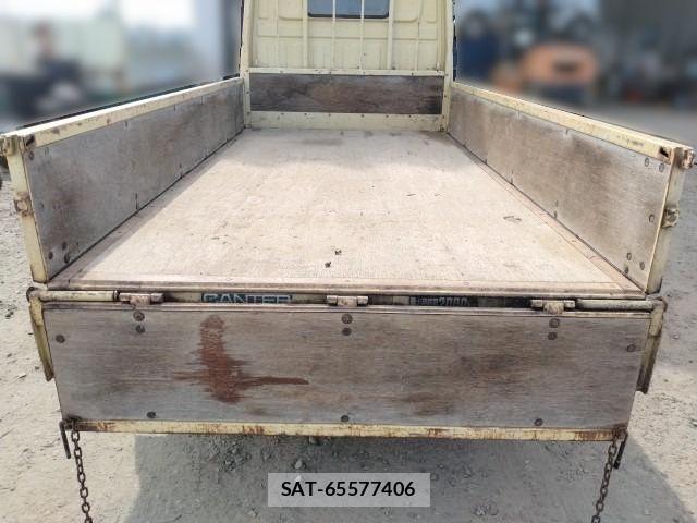 Mitsubishi CANTER 1982-02 6303189-12