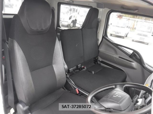 Mitsubishi CANTER 2019-09 6303165-15