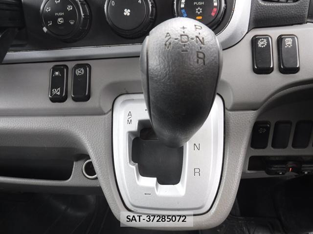 Mitsubishi CANTER 2019-09 6303165-17