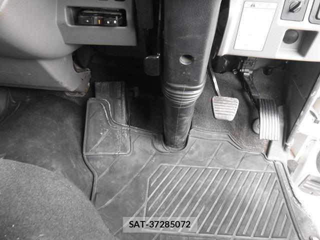 Mitsubishi CANTER 2019-09 6303165-20