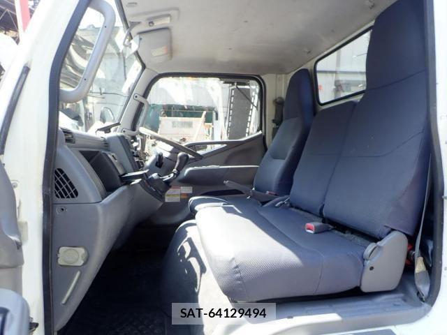 Mitsubishi CANTER 2008-09 6303161-12