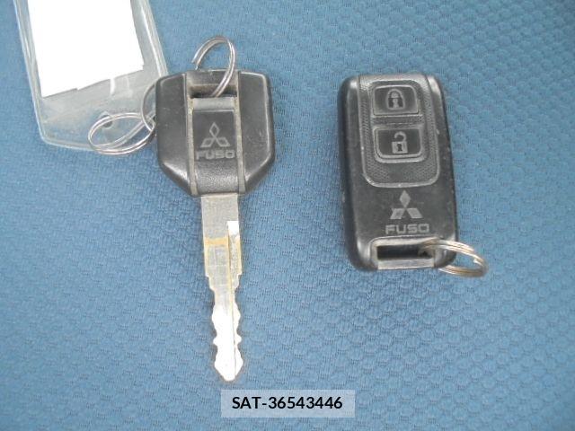 Mitsubishi CANTER 2014-10 6495826-16