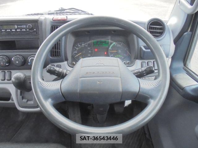 Mitsubishi CANTER 2014-10 6495826-1