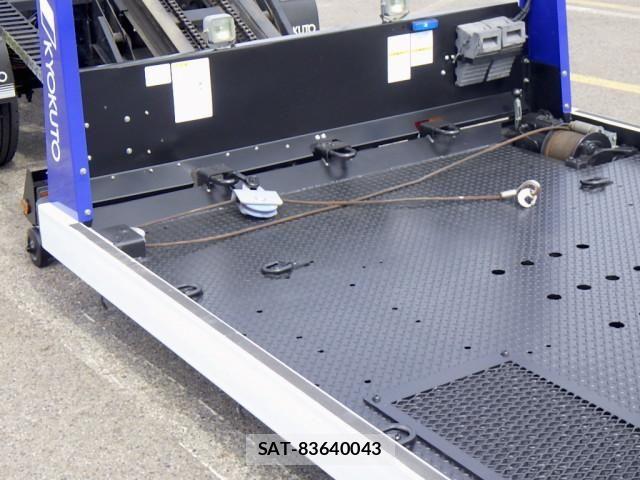 Mitsubishi CANTER 2016-12 6495781-11
