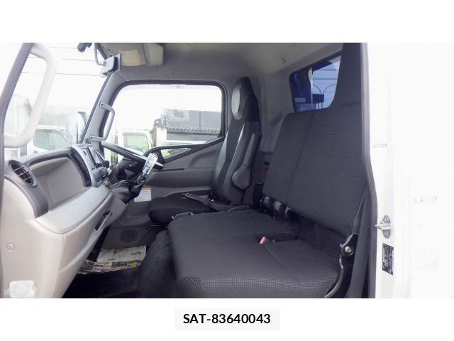 Mitsubishi CANTER 2016-12 6495781-16