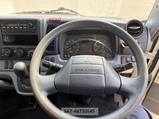 Mitsubishi CANTER 2011-12 6495842-13