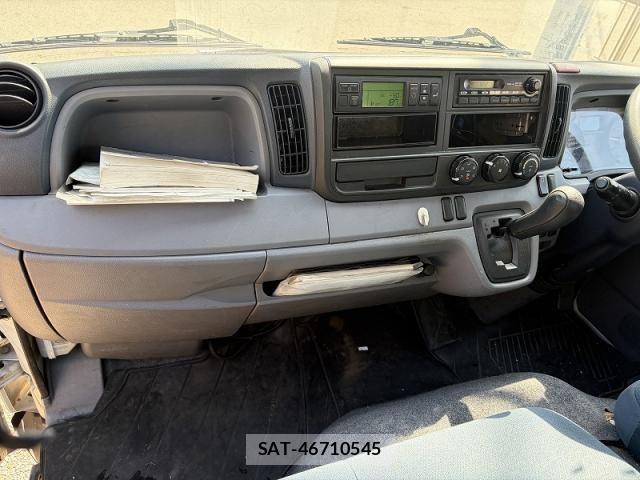 Mitsubishi CANTER 2011-12 6495842-16
