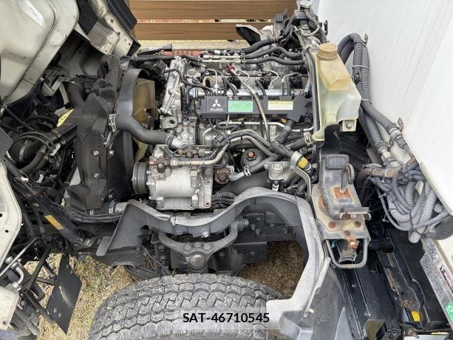 Mitsubishi CANTER 2011-12 6495842-17