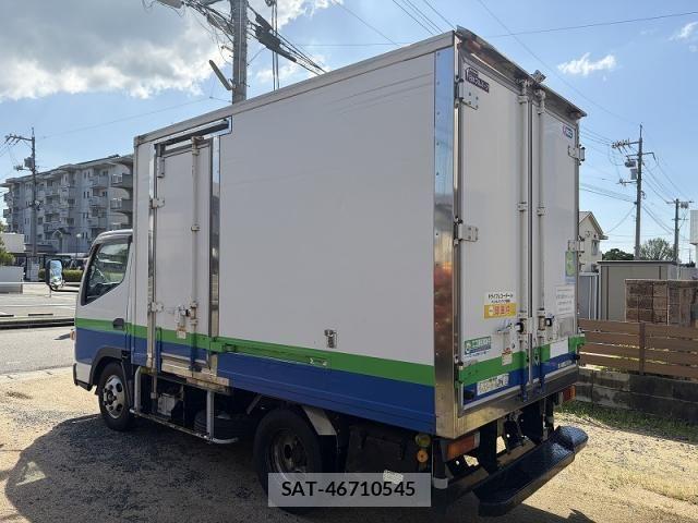 Mitsubishi CANTER 2011-12 6495842-2