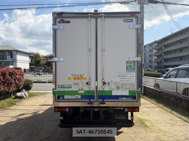 Mitsubishi CANTER 2011-12 6495842-4