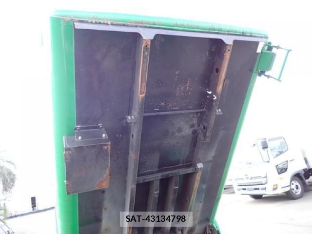 Mitsubishi CANTER 2015-08 6495799-13
