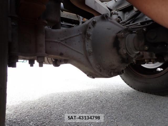 Mitsubishi CANTER 2015-08 6495799-15
