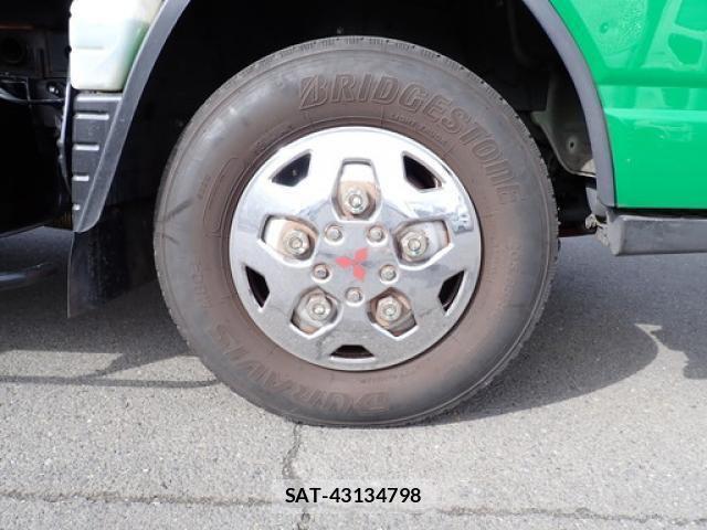 Mitsubishi CANTER 2015-08 6495799-19
