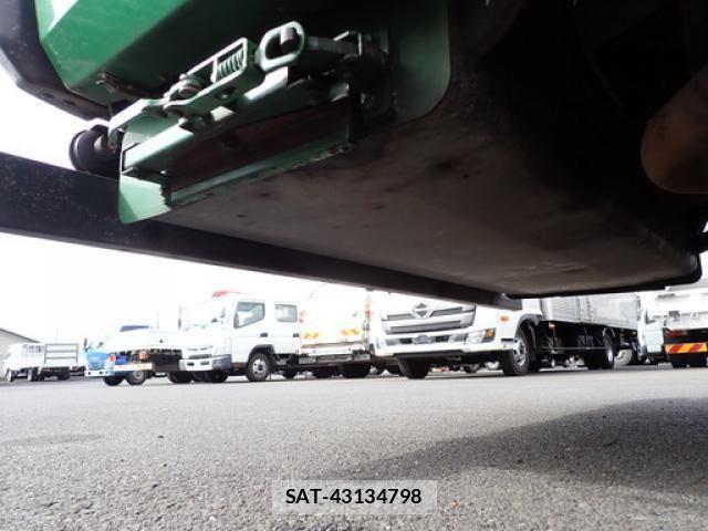 Mitsubishi CANTER 2015-08 6495799-24