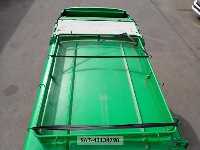 Mitsubishi CANTER 2015-08 6495799-27