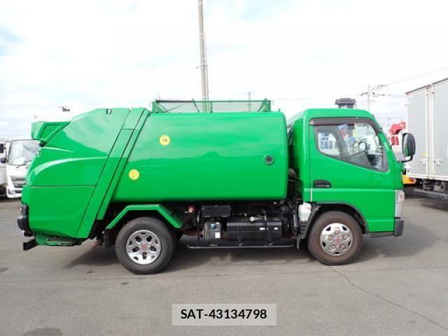 Mitsubishi CANTER 2015-08 6495799-3