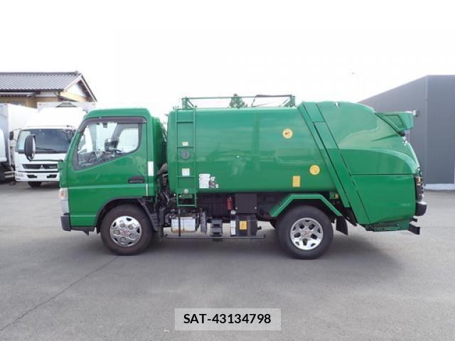 Mitsubishi CANTER 2015-08 6495799-7