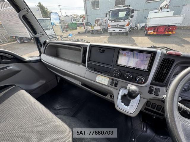 Mitsubishi CANTER 2017-02 6495818-27