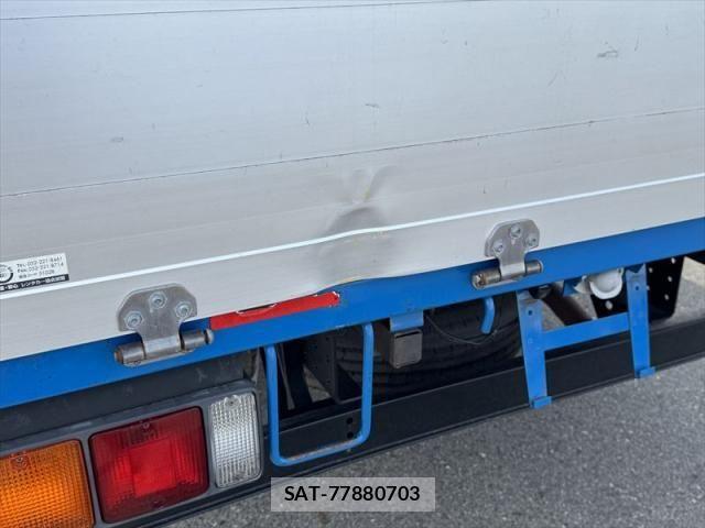 Mitsubishi CANTER 2017-02 6495818-5