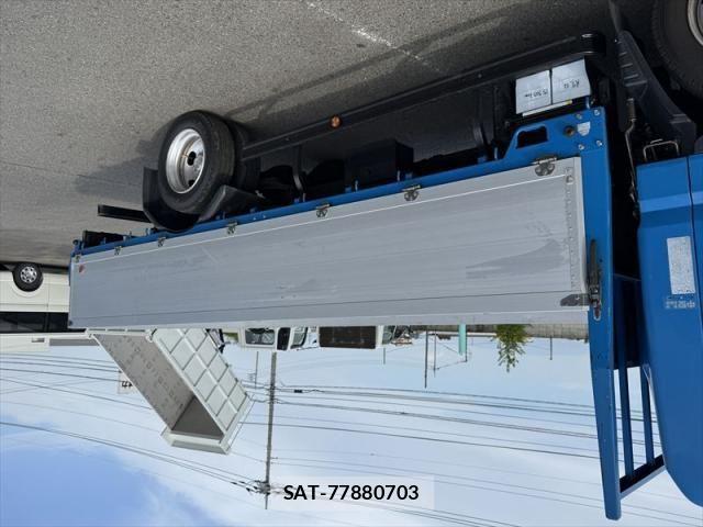 Mitsubishi CANTER 2017-02 6495818-7