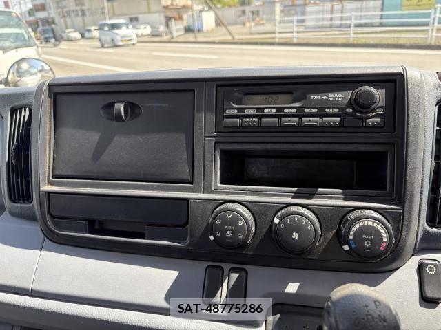 Mitsubishi CANTER 2012-03 6495819-19