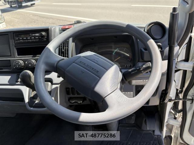 Mitsubishi CANTER 2012-03 6495819-25