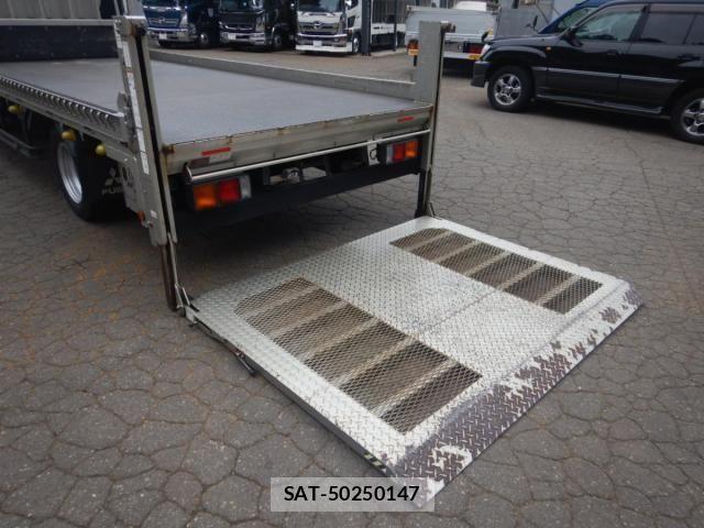 Mitsubishi CANTER 2016-05 6525784-26
