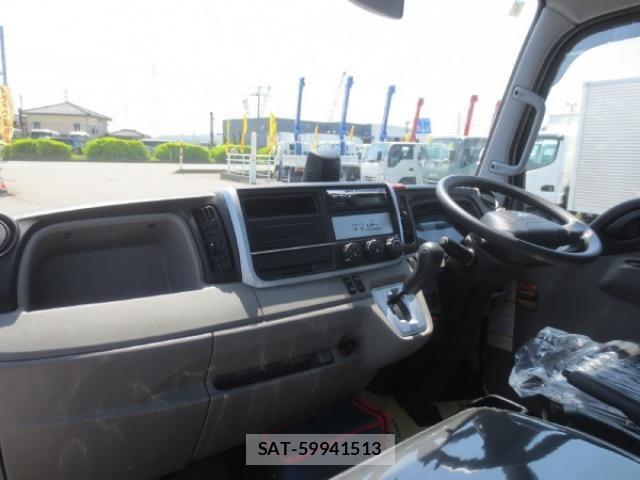 Mitsubishi CANTER 2023-06 6525772-14