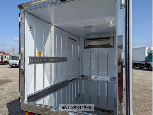 Mitsubishi CANTER 2026-01 6525770-17