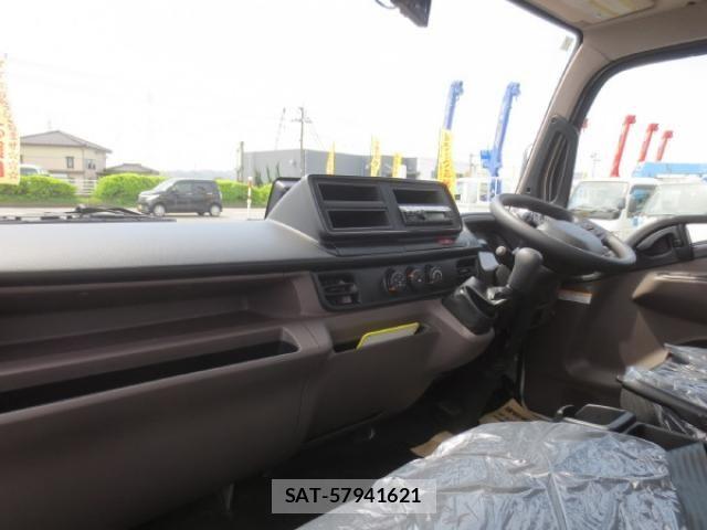 Mitsubishi CANTER 2024-11 6561872-12