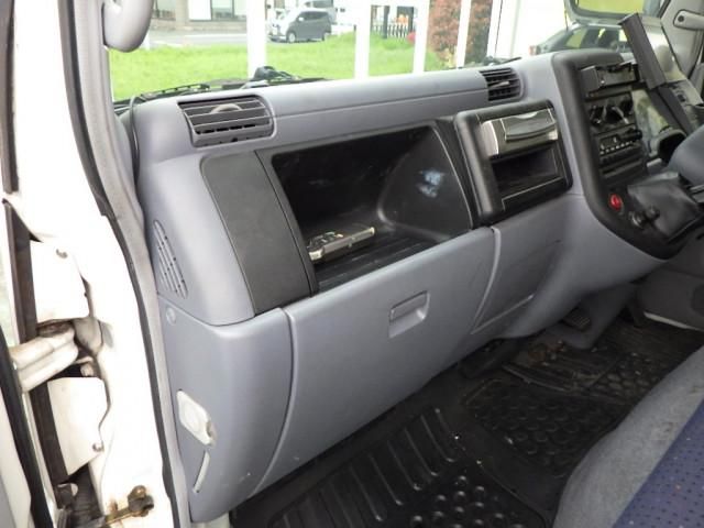 Mitsubishi CANTER 2006-10 6596188-26