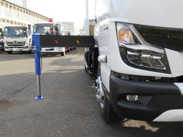 Mitsubishi CANTER 2025-12 6596105-9