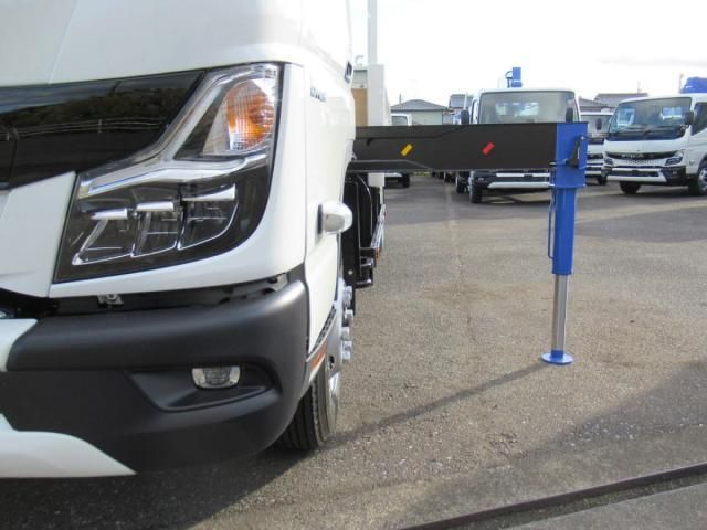Mitsubishi CANTER 2025-12 6596105-10