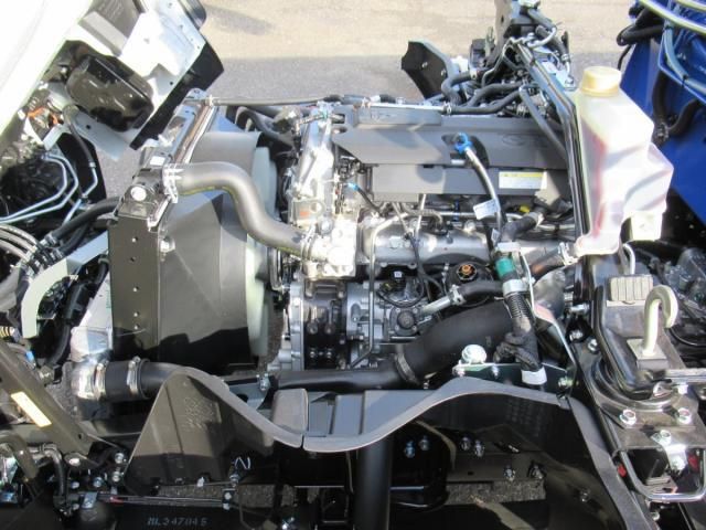 Mitsubishi CANTER 2025-12 6596105-25