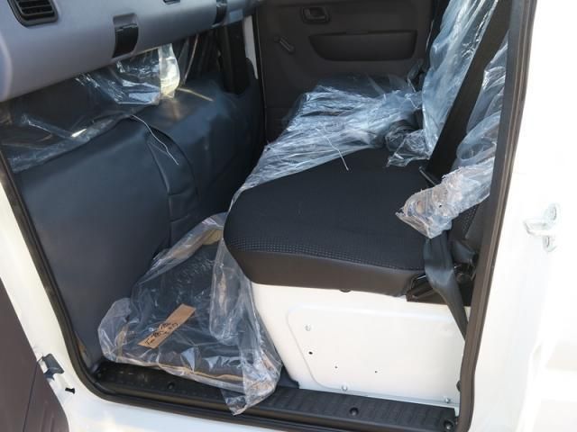 Mitsubishi CANTER 2025-08 6596130-21