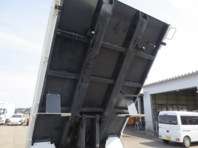 Mitsubishi CANTER 2016-02 6596185-11